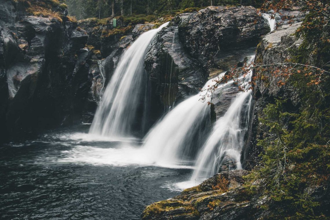 wodospad Rjukandefossen